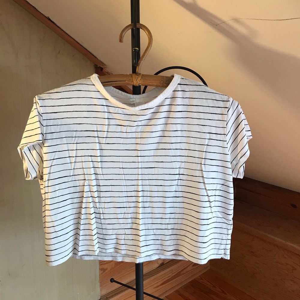 Nike and H&M Black and White Crop Top Bundle, EUC, S - Picture 14 of 15